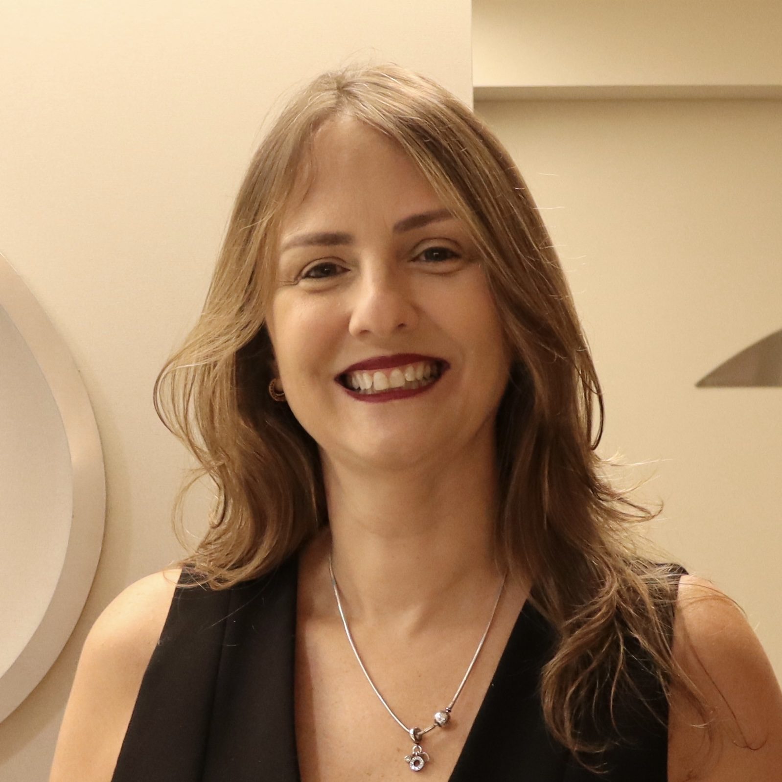 Dra. Vanessa van der Linden